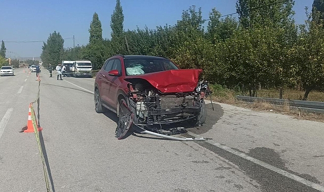 Çorum'da otomobil ile cip çarpıştı: 2 ölü, 2 yaralı