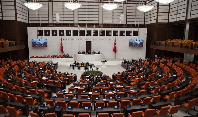 Emeklilere 5 bin TL ikramiye: TBMM Genel Kurulu'nda kabul edildi