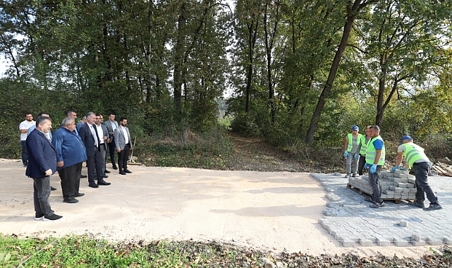 İnegöl'de Hacıkara’da Sokaklar Parke Taşla Kaplanıyor
