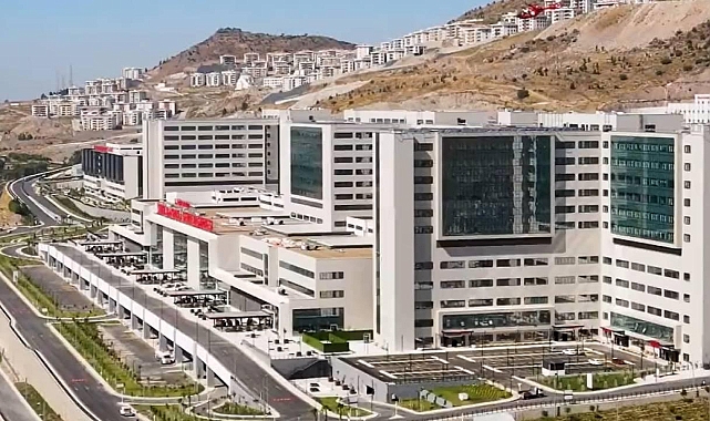 İzmir Şehir Hastanesi hasta kabulüne başlıyor