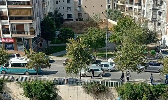 Minibüsün açık kalan kapısından düşen kadın hayatını kaybetti