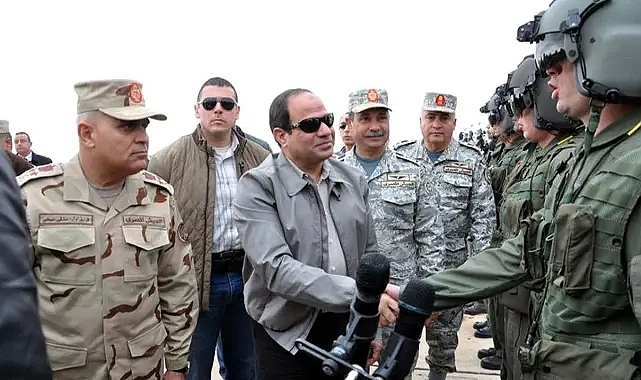 Mısır'ın 3. ordu komutanından Sisi'ye 'savaş çağrısı'