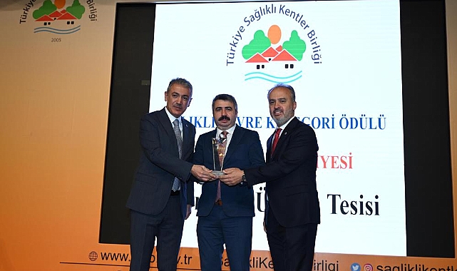 Sağlıklı Kentler Birliği'nden Yıldırım'a ödül