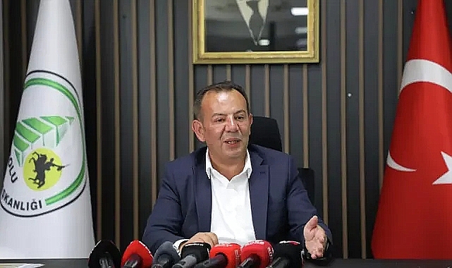 Tanju Özcan paylaştı: Ölürüm de görevi bırakmam diyenler için özel tasarım tabutlu koltuk