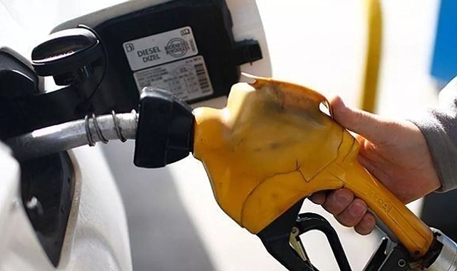 Benzine indirim geldi: Akaryakıtta fiyatlar değişti