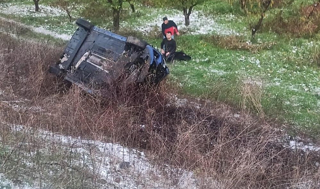 Bursa’da 2 araç kafa kafaya çarpıştı: 3 yaralı