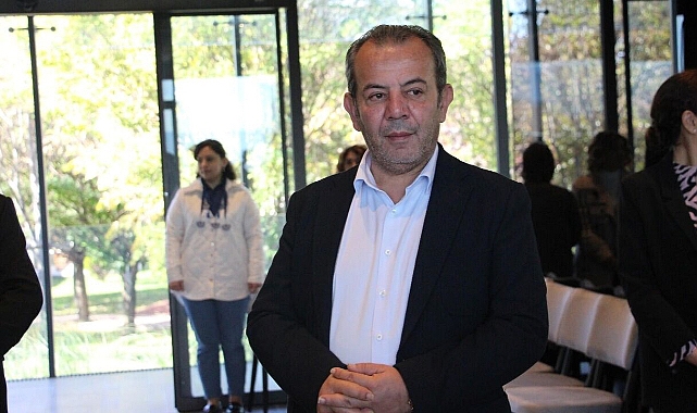 Tanju Özcan 'CHP'ye geri dönüş' için dikekçe sundu