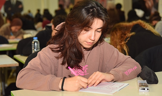Yıldırım Belediyesi’nden gençlere ‘TYT’ desteği