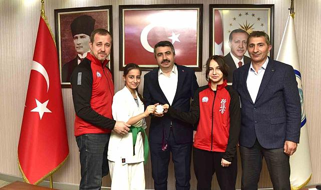 Başkan Yılmaz, şampiyonları ağırladı