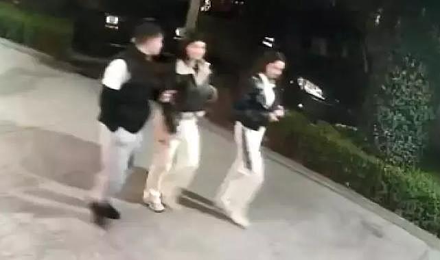 Beylikdüzü'nde 2 kişi silahlı saldırı sonucu hayatını kaybetti.