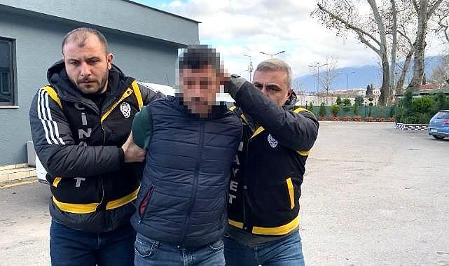 Bursa'da eşini öldürüp kaçan şüpheli, fırının deposunda saklanırken yakalandı