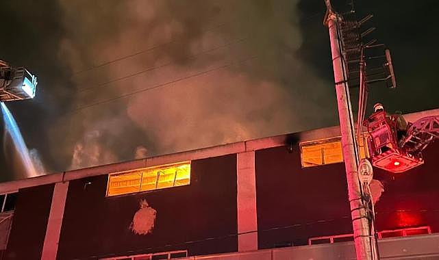 Bursa'da mobilya imalathanesi alevlere teslim oldu
