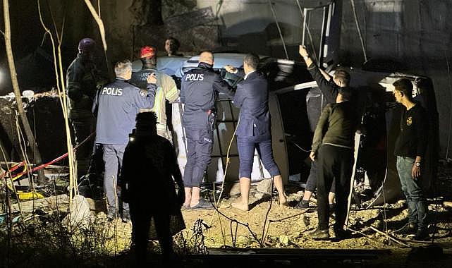 Bursa'da otomobil köprüden düştü: 4 yaralı
