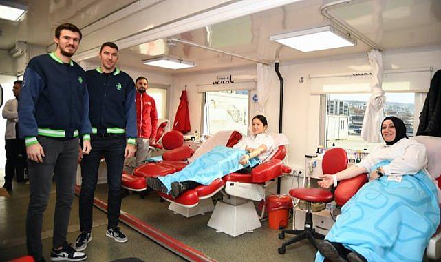 Bursa derbisinde kan bağışı farkındalığı