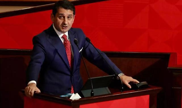 İbrahim Özkan ve 5 İYİ Partili belediye meclisi üyesi istifa etti