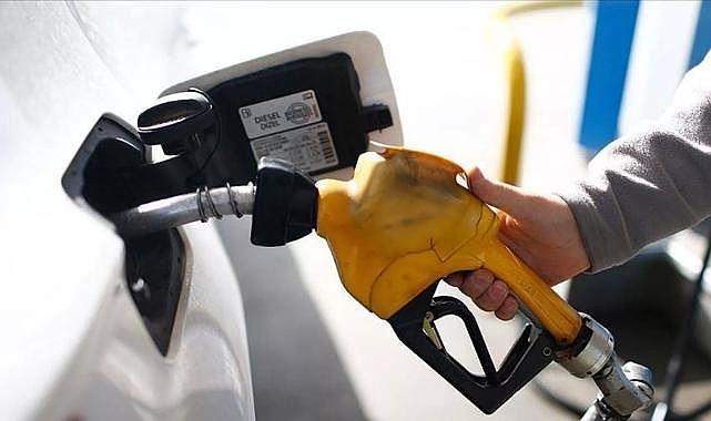 Motorinden sonra benzine dev indirim: 2018'den beri bir ilk
