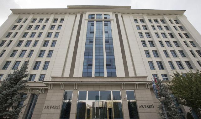 AK Parti'de 17'si büyükşehir 48 ilin adayı bugün belli olacak