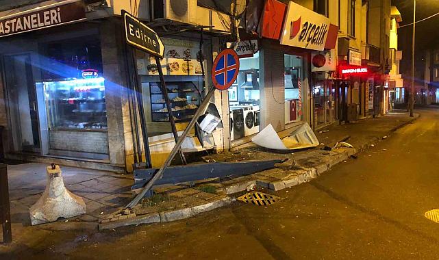 Alkollü sürücü pastanenin duvarına çarparak durabildi