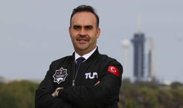 Bakan Kacır: Tüm deneyler bilimsel literatüre büyük katkıda bulunacak