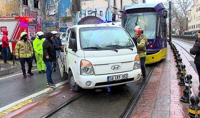 Beyoğlu'nda tramvay kazası: 1 yaralı