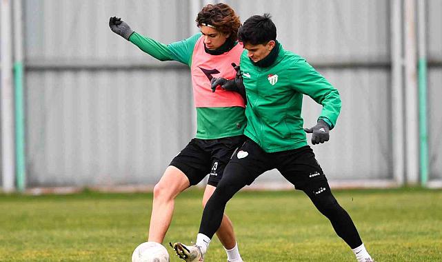 Bursaspor antrenmanda taktik çalıştı