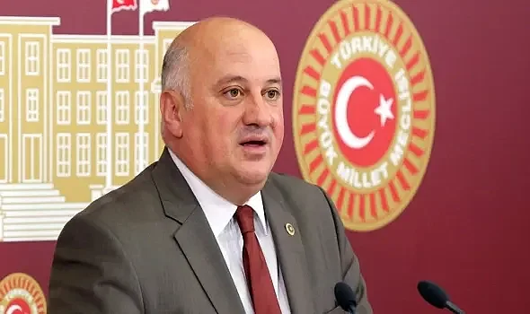 CHP'nin yeni Meclis İdari Amiri Uğur Bayraktutan