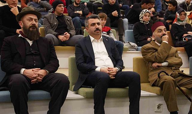 Dünyaca ünlü yazarlar Yıldırım'da okurlarıyla buluştu