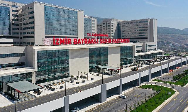 Ege Bölgesi'nin en büyük hastanesinin açılışı bugün yapılacak