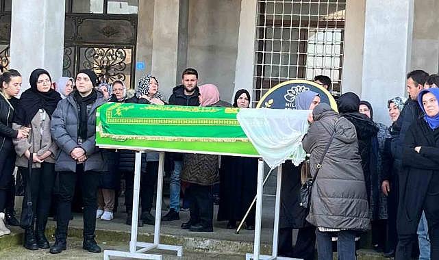 Esra Akman'ın kardeşitoprağa verildi.