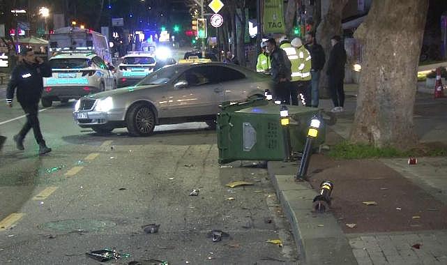 Kadıköy'de trafik kazası: 2 yaralı