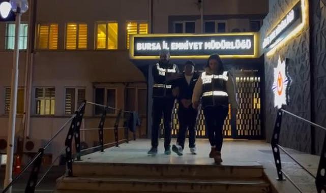 Kekikli bonzai polise takıldı