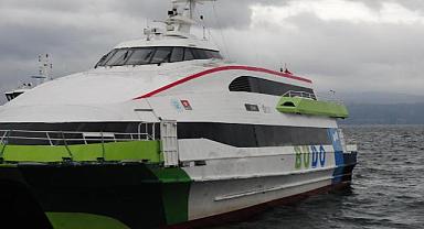 Marmara'da deniz ulaşımına fırtına engeli: