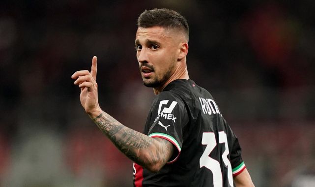 Stefano Pioli: Krunic'in takım arıyor olması kendisi adına daha iyi
