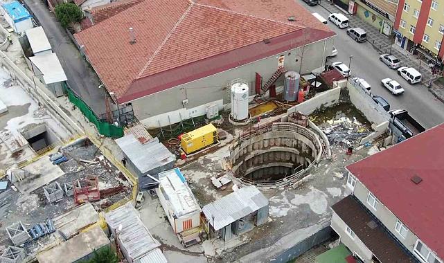 Ümraniye'de metro hattında 2 bina çöktü