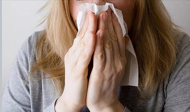 Uzmanından üçlü salgın uyarısı: 'Öksürük, nefes darlığı ve halsizlik varsa dikkat'