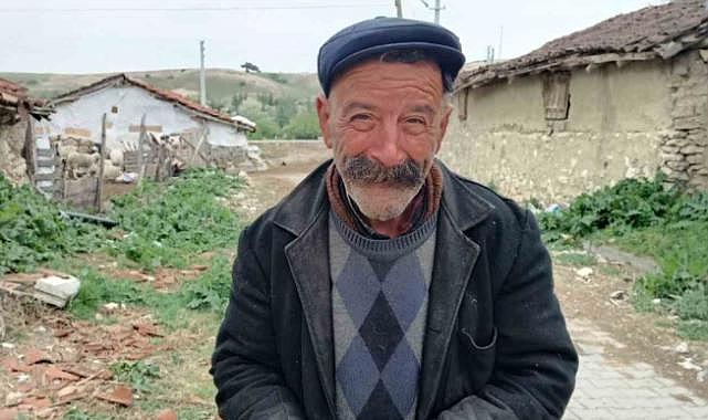 Yıllarca beraber uyuduğu ağabeyini öldürüp cenazesine katılan kardeş gözaltına alındı