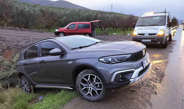 5 araç birbirine girdi; güvenlik önlemi olan 2 polis ölümden döndü