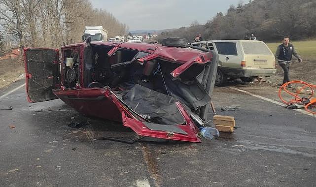 Ankara'da iki otomobil kafa kafaya çarpıştı: 4 ölü, 2 yaralı