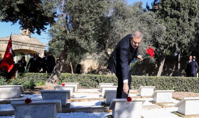 Bakan Fidan, Malta'daki Türk Şehitliği'ni ziyaret etti