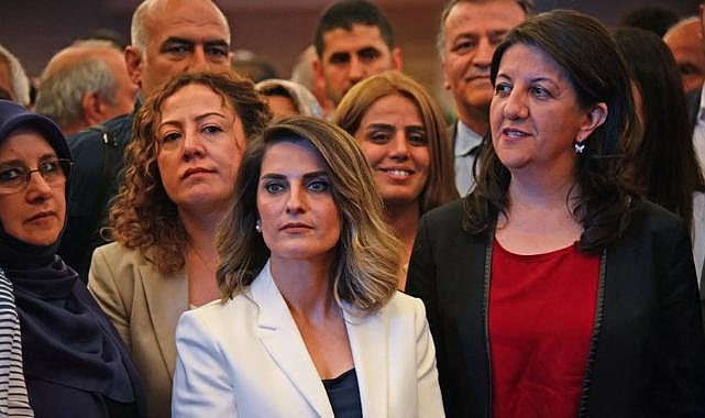 Başak Demirtaş adaylıktan vazgeçtiğini duyurdu