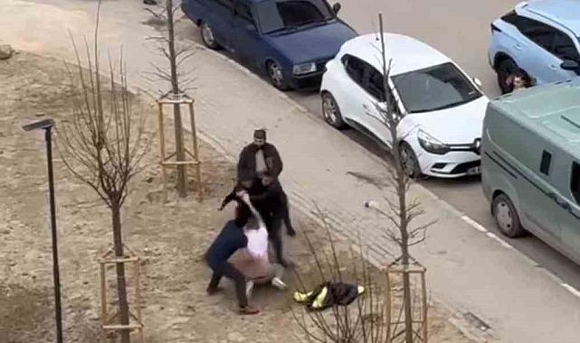 Bursa'da acımasızca birbirlerine vurdular... O anlar kamerada