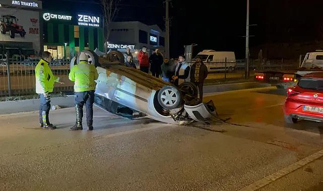 Eskişehir yolunda feci kaza: Kayganlaşan yolda otomobil takla attı
