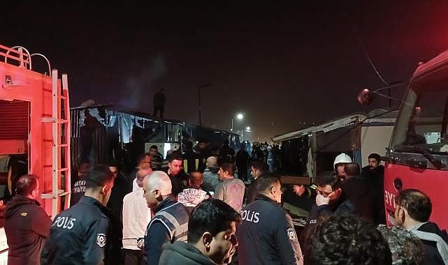 Hatay'da konteyner kentte yangın