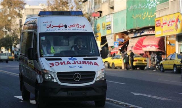 İran'da polis aracına bomba yerleştirmeye çalışan bir kişi öldü