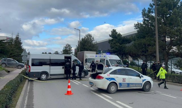 Kocaeli'deki fabrikada işçilerin rehin alındığı ihbarı ekipleri harekete geçirdi