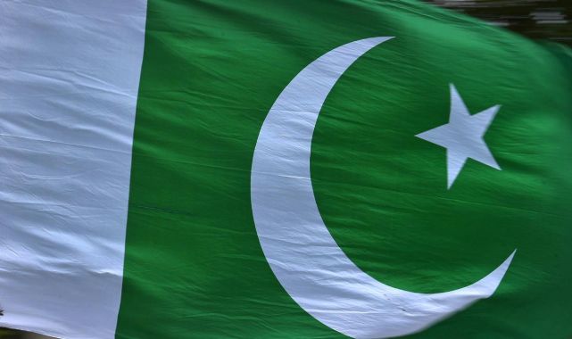 Pakistan'da seçimlerdeki başarısızlığın ardından 3 siyasi parti lideri istifa etti