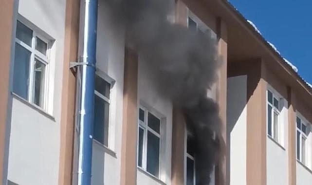 Van’da bir okulda yangın çıktı