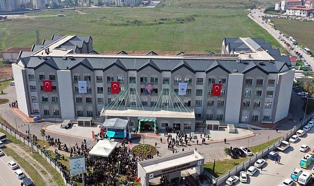 Bakan Göktaş'ın katılımıyla BAREM Huzurevi ve Alzheimer Bakım Merkezi hizmete açıldı