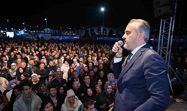 Başkan Aktaş: "Biz Bursa'nın her köşesinde gülümsüyoruz"