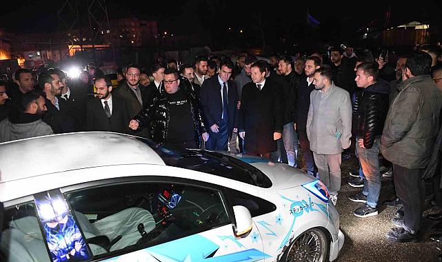 Başkan Dündar, modifiyeli araç tutkunlarıyla buluştu